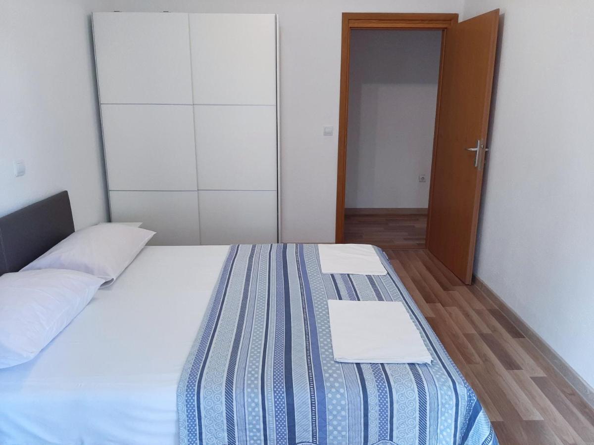 Apartmani I Soba Andrijasevic マカルスカ エクステリア 写真