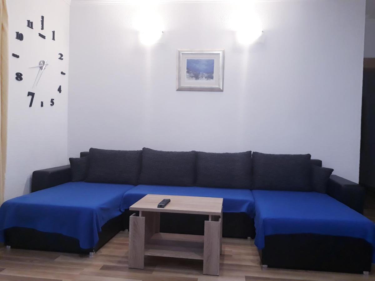 Apartmani I Soba Andrijasevic マカルスカ エクステリア 写真