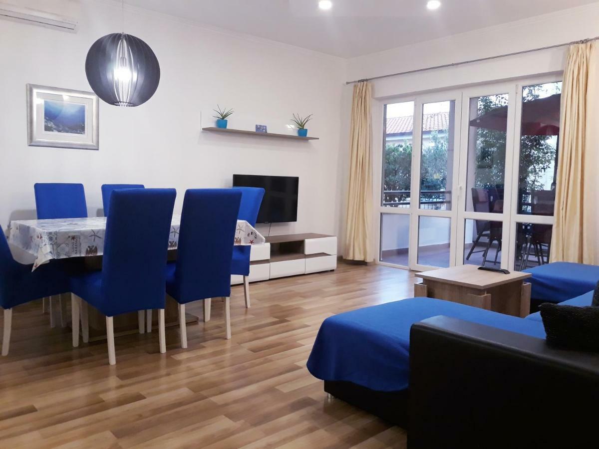 Apartmani I Soba Andrijasevic マカルスカ エクステリア 写真