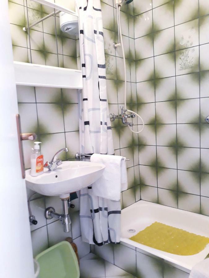 Apartmani I Soba Andrijasevic マカルスカ エクステリア 写真