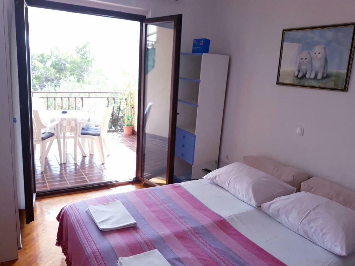 Apartmani I Soba Andrijasevic マカルスカ エクステリア 写真