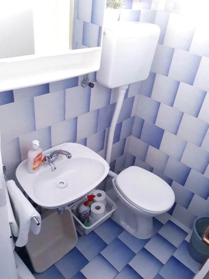 Apartmani I Soba Andrijasevic マカルスカ エクステリア 写真