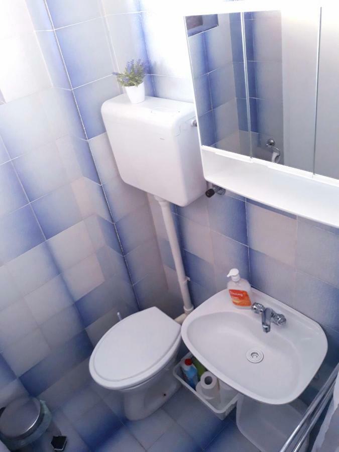 Apartmani I Soba Andrijasevic マカルスカ エクステリア 写真